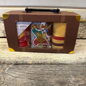 Harry Potter | NWT 3 Pair of Hogwarts Crew Socks Size 6-12